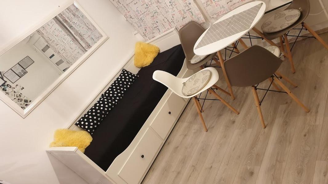 Apartman Jez - Free Parking, Self Check In Karlovac Εξωτερικό φωτογραφία