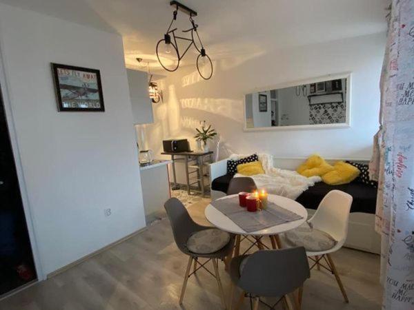 Apartman Jez - Free Parking, Self Check In Karlovac Εξωτερικό φωτογραφία