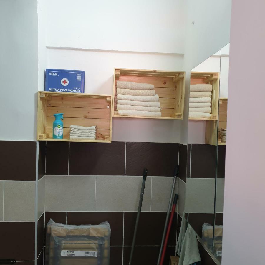 Apartman Jez - Free Parking, Self Check In Karlovac Εξωτερικό φωτογραφία